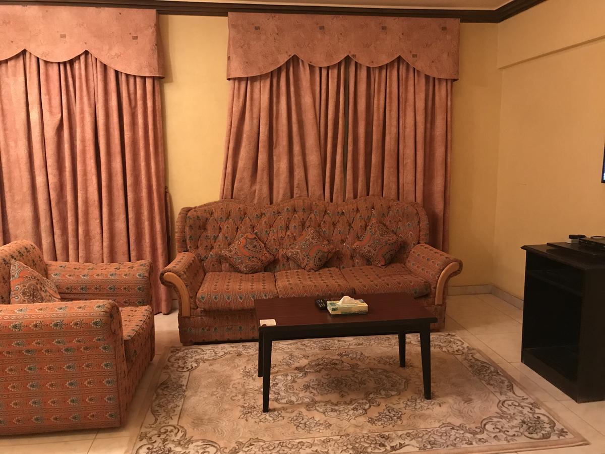 Al Musafer Hotel Riyadh Riad Exterior foto